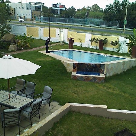 Villa Via Hotel Midrand Εξωτερικό φωτογραφία