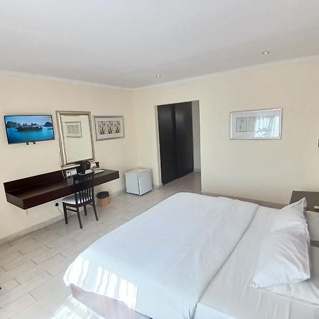 Villa Via Hotel Midrand Εξωτερικό φωτογραφία