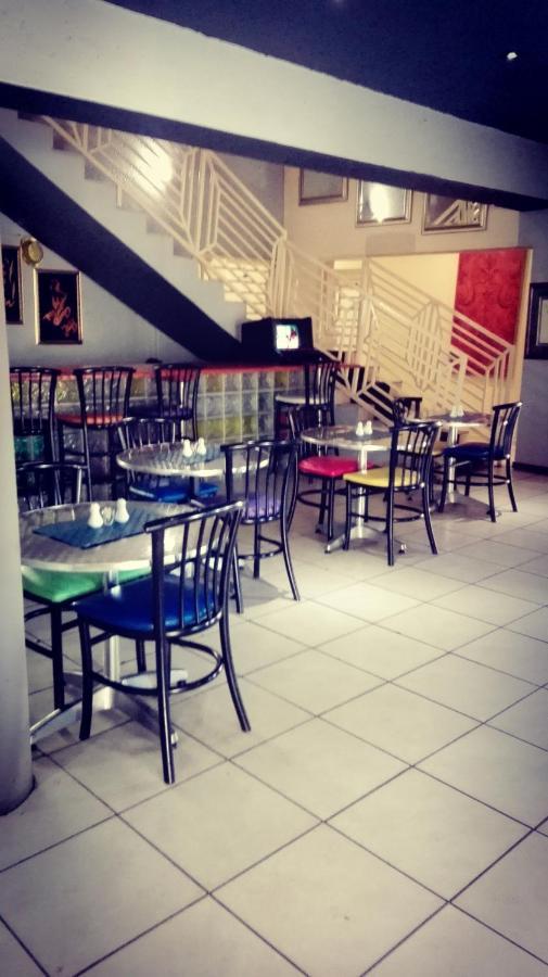 Villa Via Hotel Midrand Εξωτερικό φωτογραφία