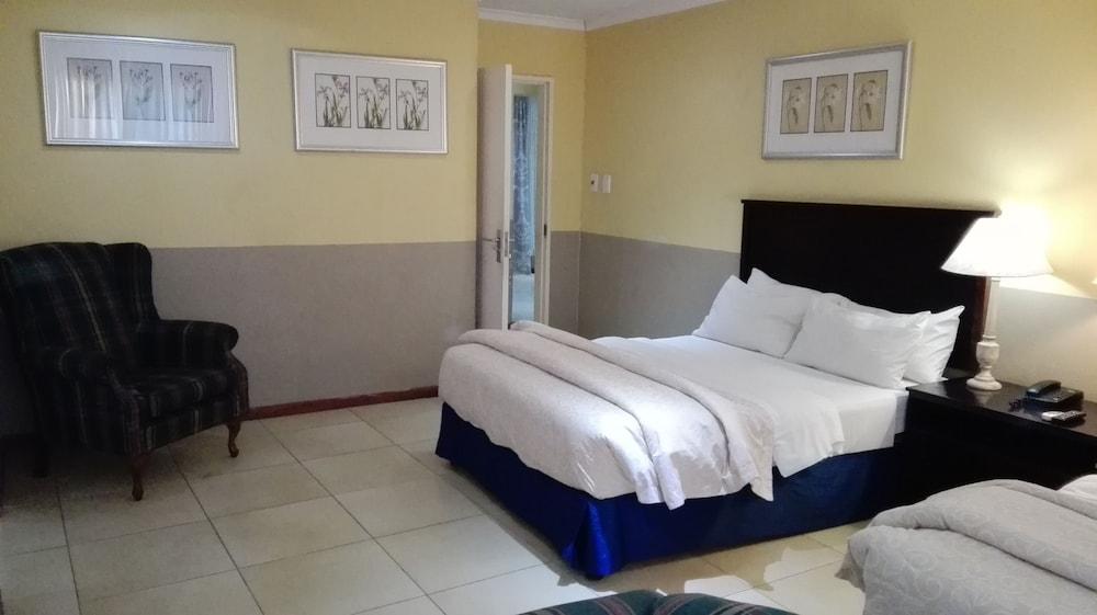 Villa Via Hotel Midrand Εξωτερικό φωτογραφία