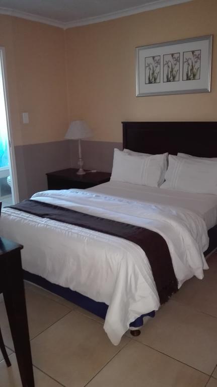 Villa Via Hotel Midrand Εξωτερικό φωτογραφία
