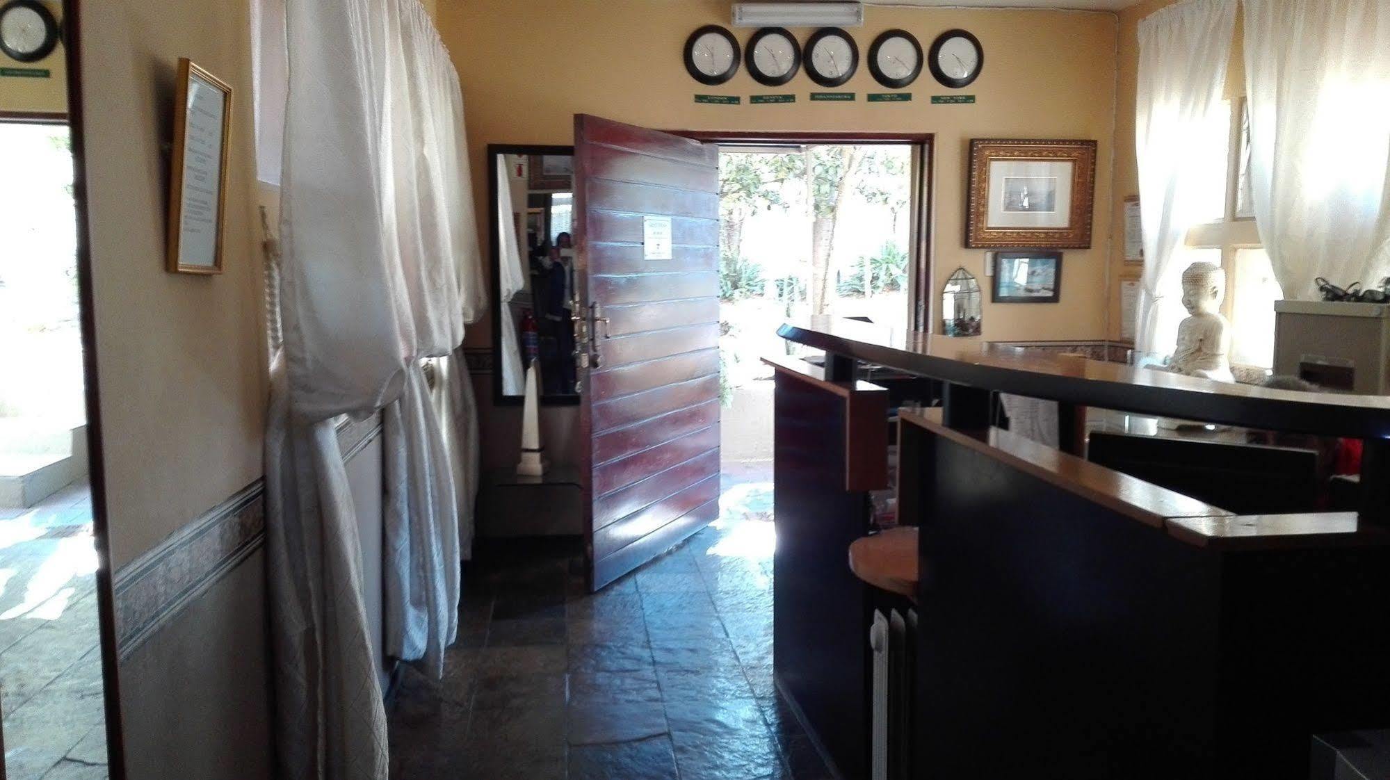 Villa Via Hotel Midrand Εξωτερικό φωτογραφία