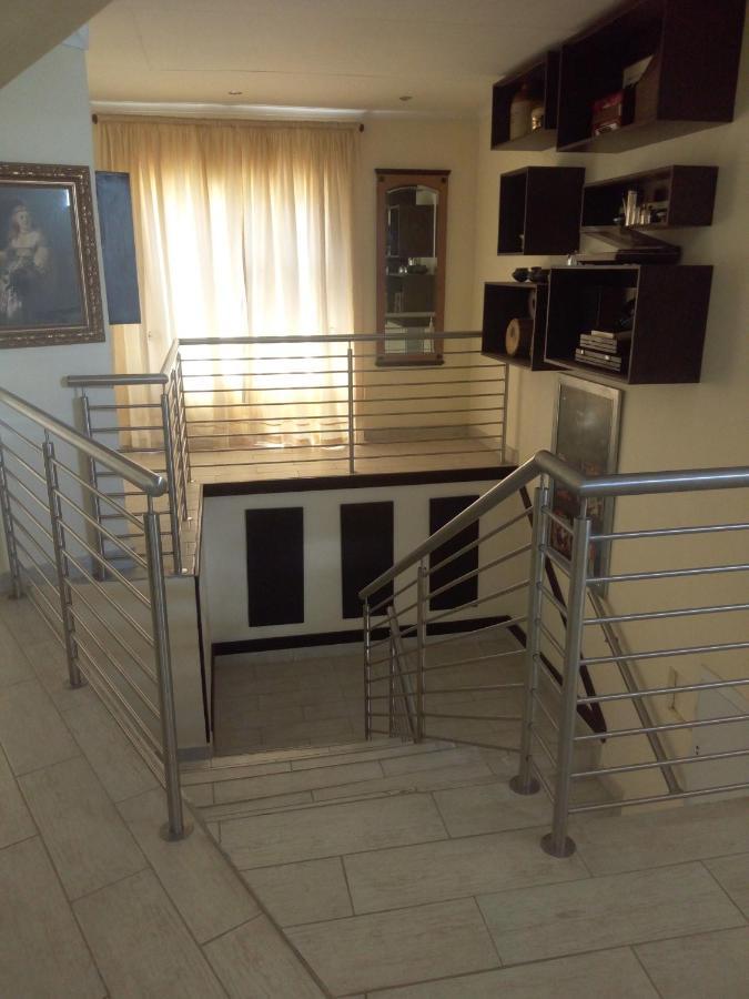 Villa Via Hotel Midrand Εξωτερικό φωτογραφία